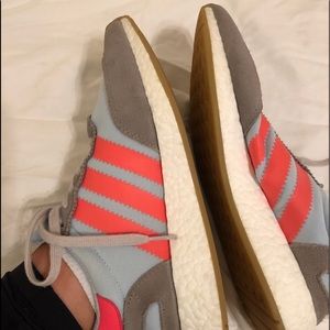 Adidas Iniki sneakers